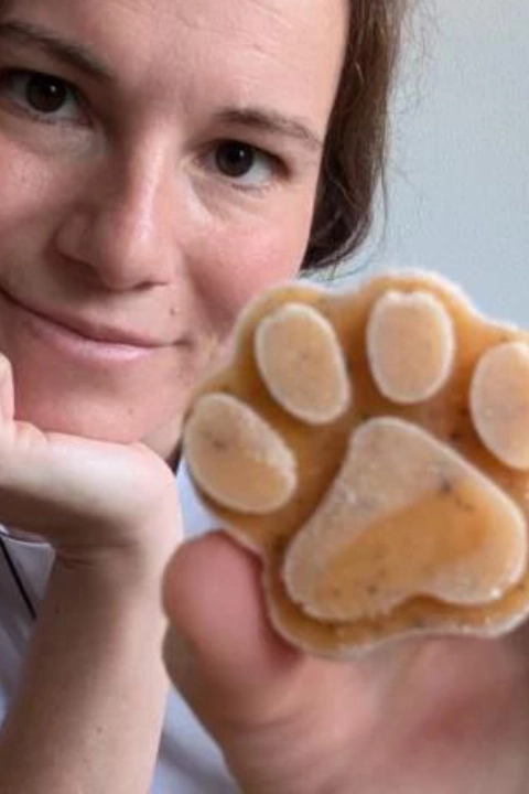 neus aguera, nutricionista canina y experta en zoofarmacognosis